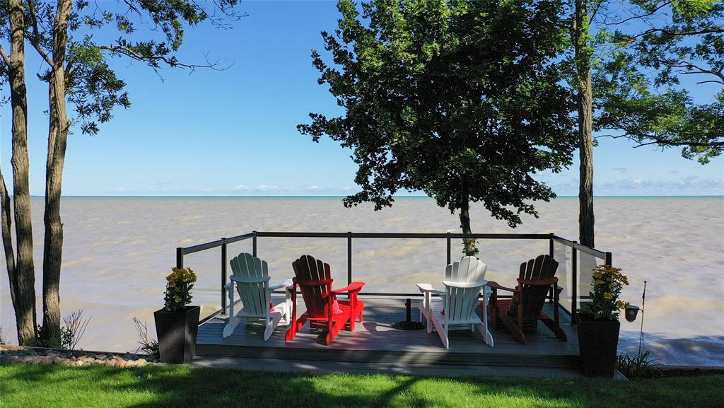 3046 SANDPIPER Trail, Plympton-Wyoming Ontario, Canada