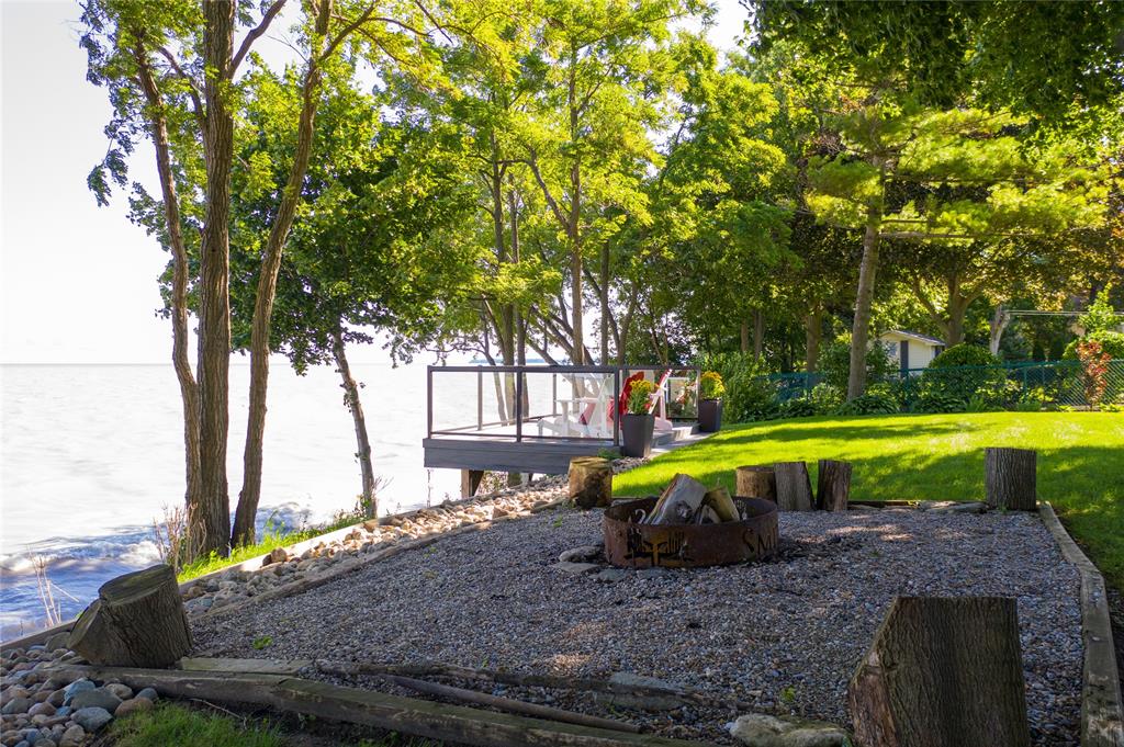3046 SANDPIPER Trail, Plympton-Wyoming Ontario, Canada