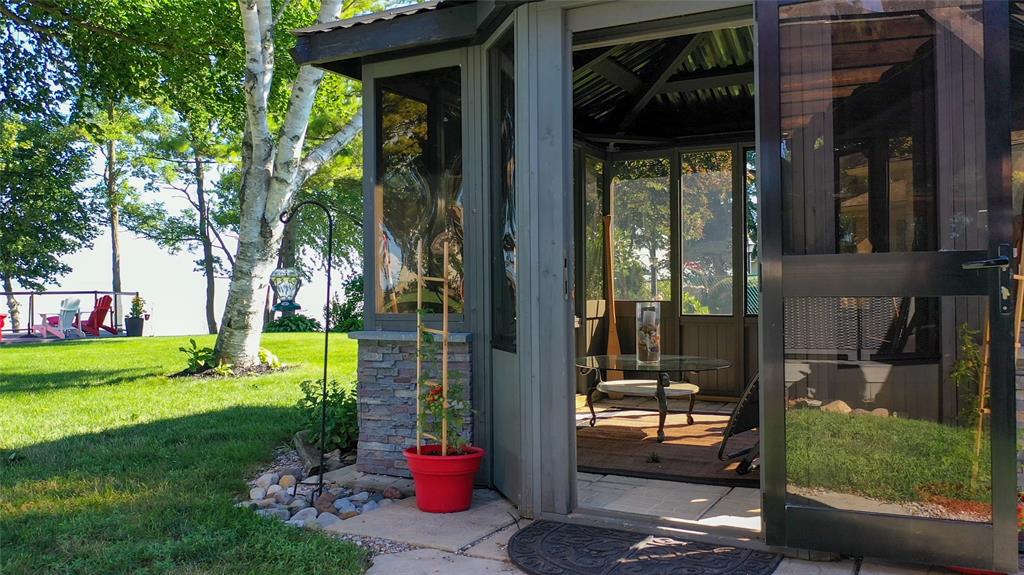 3046 SANDPIPER Trail, Plympton-Wyoming Ontario, Canada