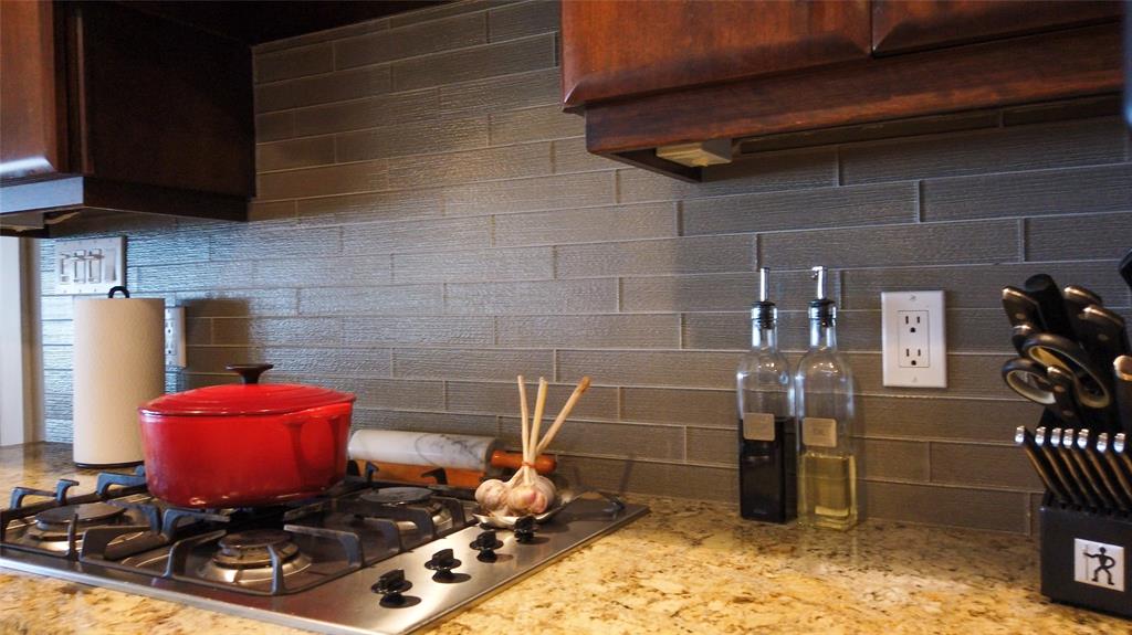 3046 SANDPIPER Trail, Plympton-Wyoming Ontario, Canada