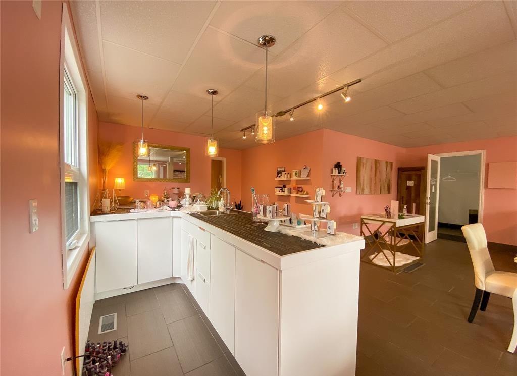 640 CATHCART Boulevard, Sarnia, Ontario, Canada
