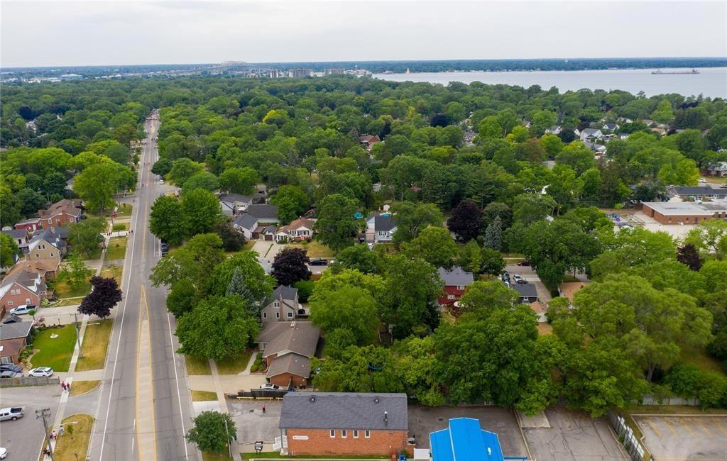 640 CATHCART Boulevard, Sarnia, Ontario, Canada