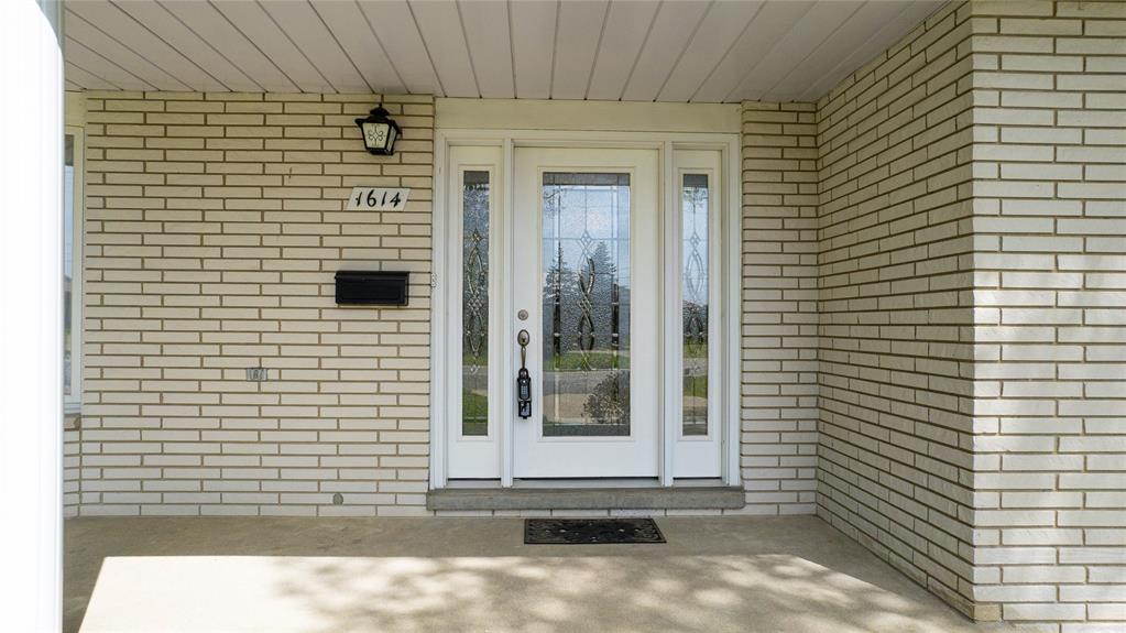 1614 BLACKWELL Road, Sarnia, Ontario, Canada