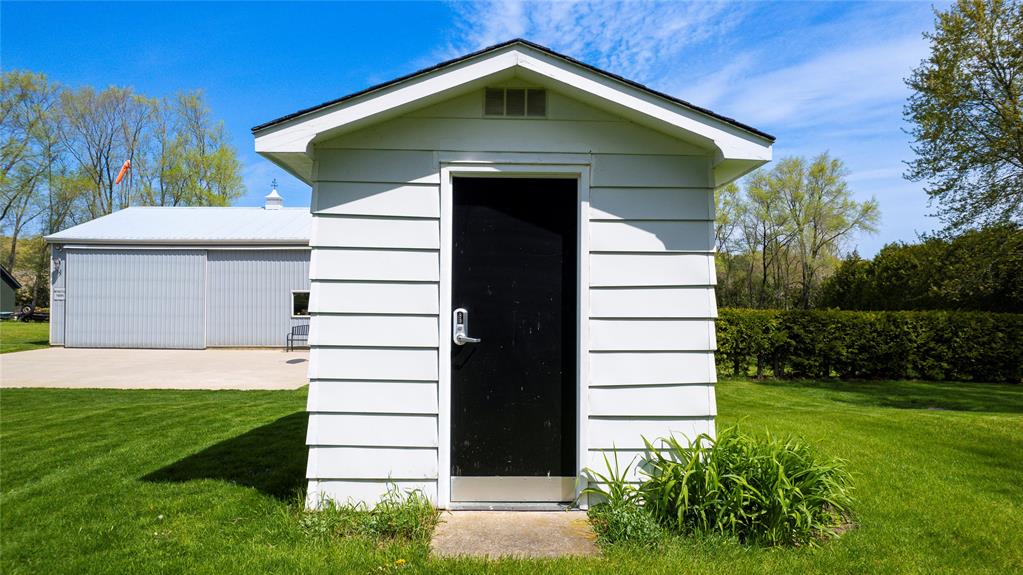 1614 BLACKWELL Road, Sarnia, Ontario, Canada