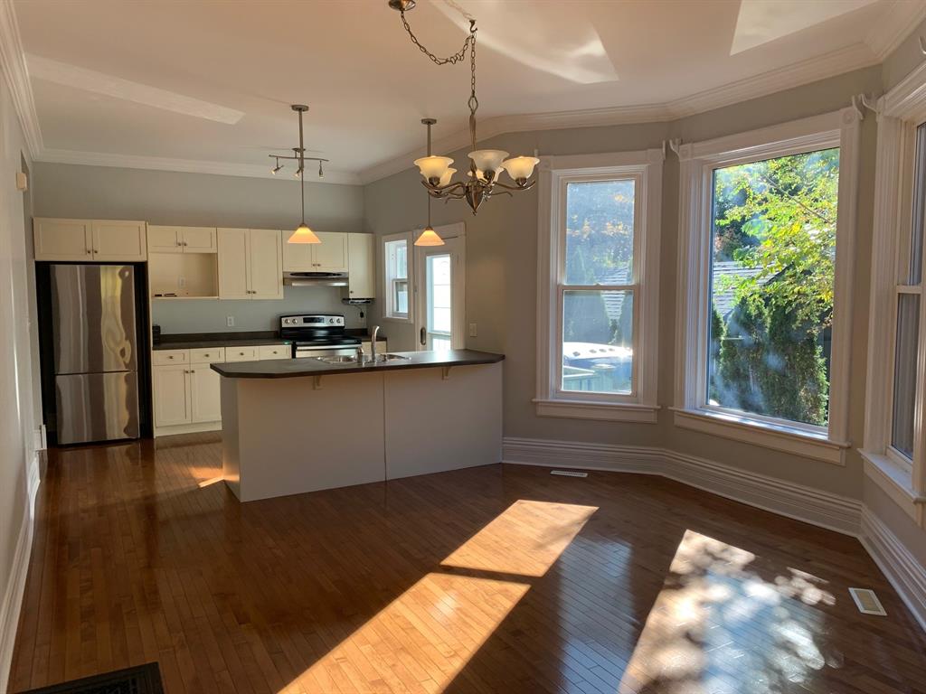 326 COLLEGE Avenue North Unit# MN FLR, Sarnia, Ontario, Canada