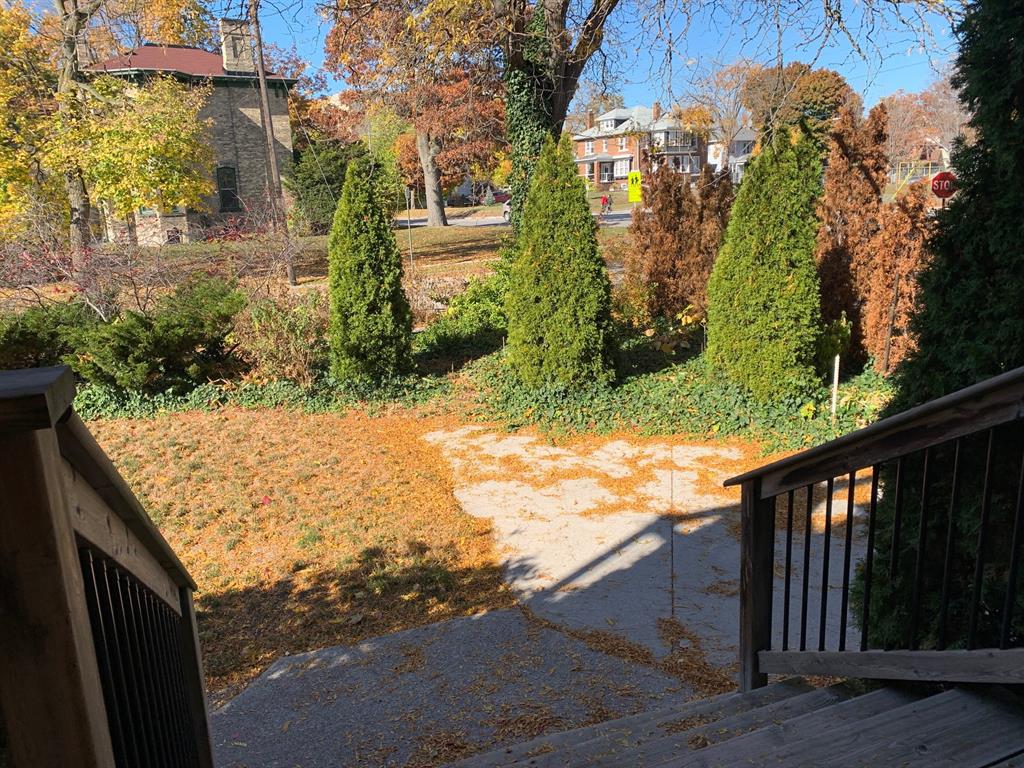 326 COLLEGE Avenue North Unit# MN FLR, Sarnia, Ontario, Canada