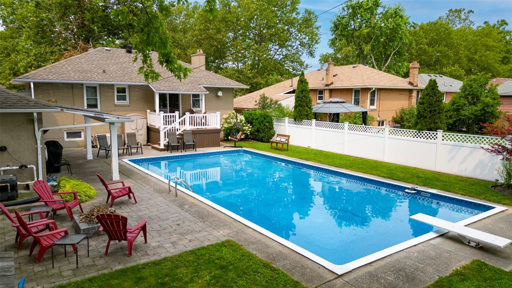 1018 HAGLE Street, Sarnia, Ontario, Canada