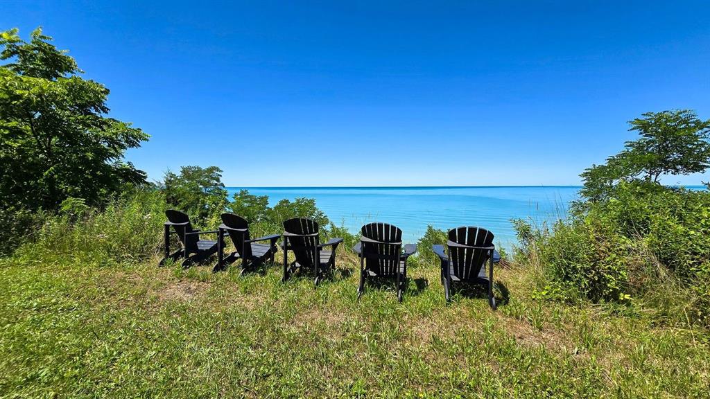 7069 BLUE COAST Heights, Plympton-Wyoming, Ontario, Canada photo 20