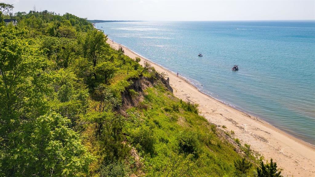 7069 BLUE COAST Heights, Plympton-Wyoming, Ontario, Canada photo 46