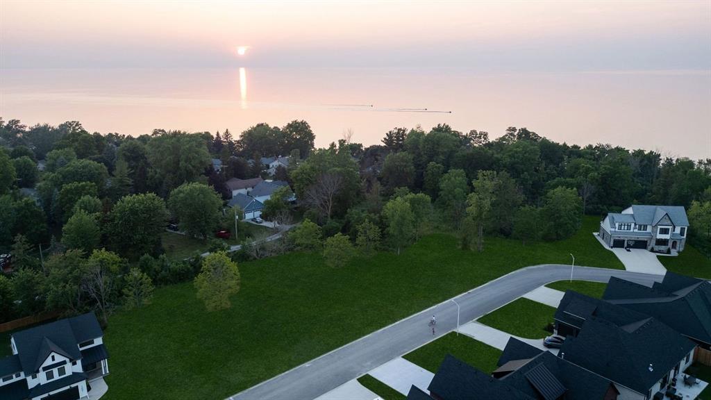 7073 BLUE COAST Heights, Plympton-Wyoming, Ontario, Canada photo 11