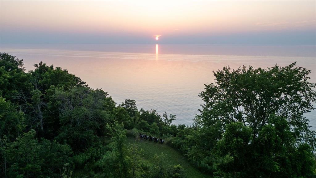 7073 BLUE COAST Heights, Plympton-Wyoming, Ontario, Canada photo 18