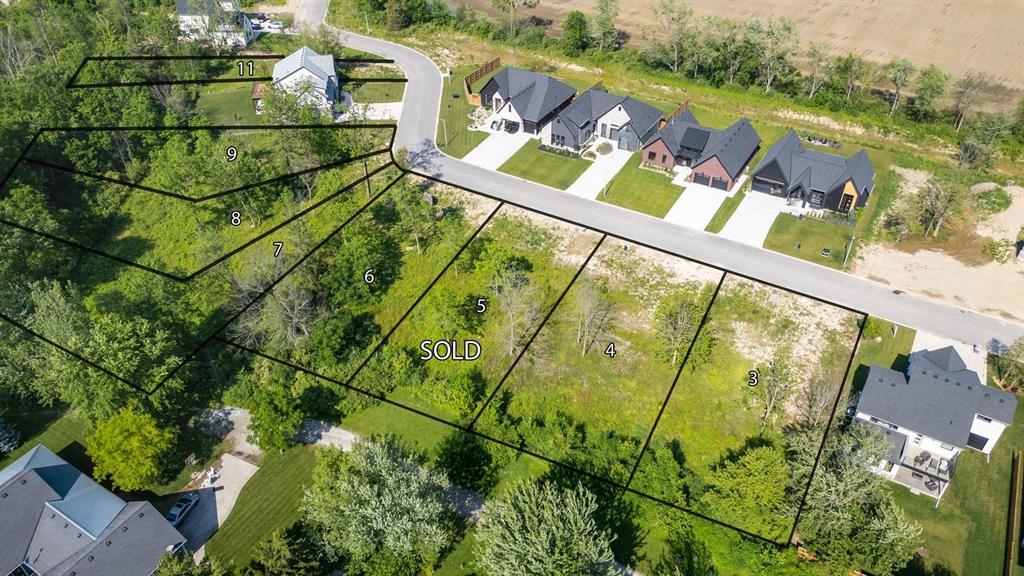 7077 BLUE COAST Heights, Plympton-Wyoming, Ontario, Canada photo 5