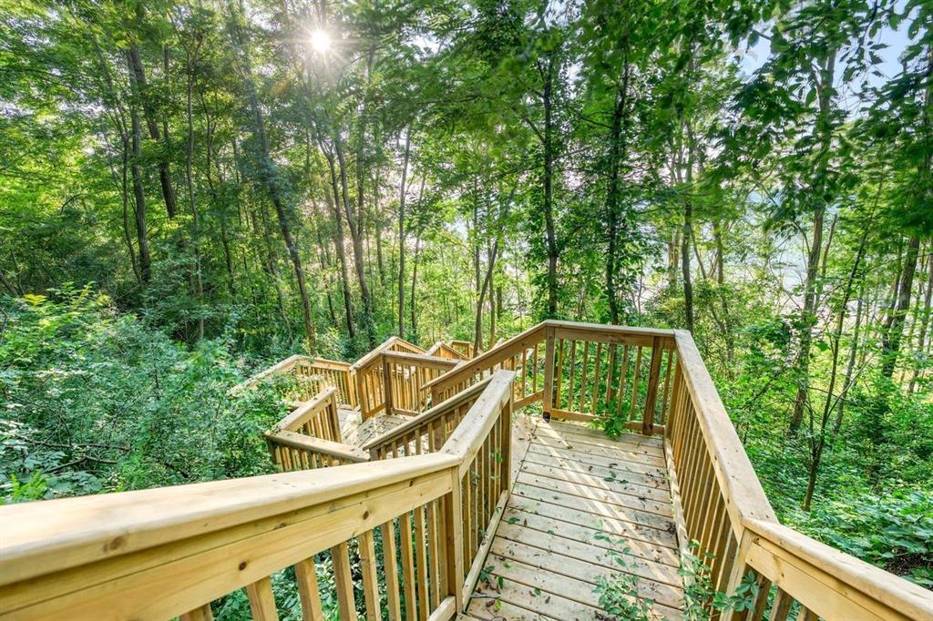 7077 BLUE COAST Heights, Plympton-Wyoming, Ontario, Canada photo 22