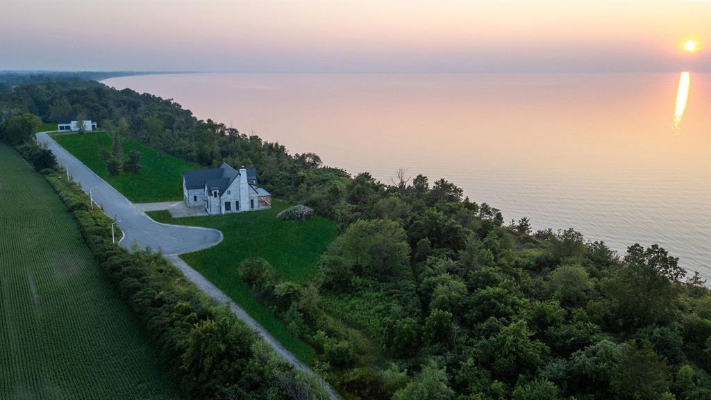 7077 BLUE COAST Heights, Plympton-Wyoming, Ontario, Canada photo 38