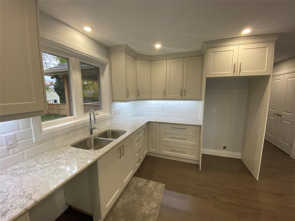 1459 EXMOUTH Street, Sarnia, Ontario, Canada