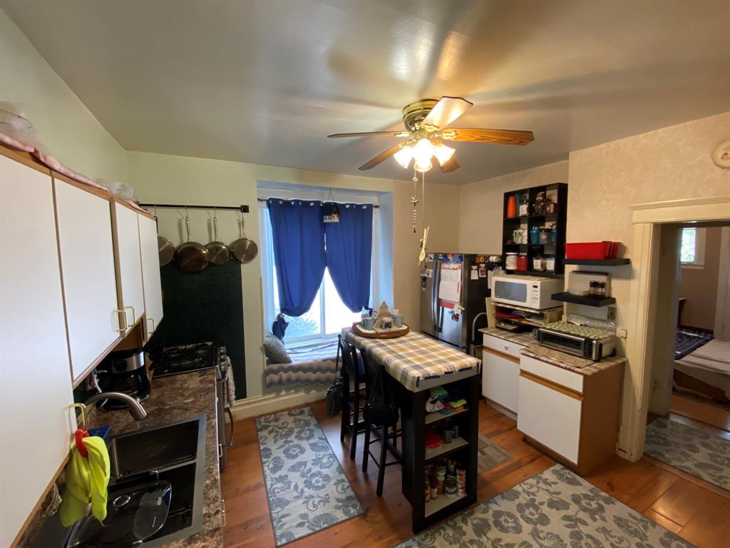 180 CHRISTINA Street South, Sarnia, Ontario, Canada