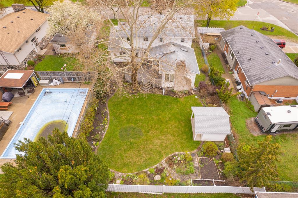 990 ELLWOOD Avenue, Sarnia, Ontario, Canada