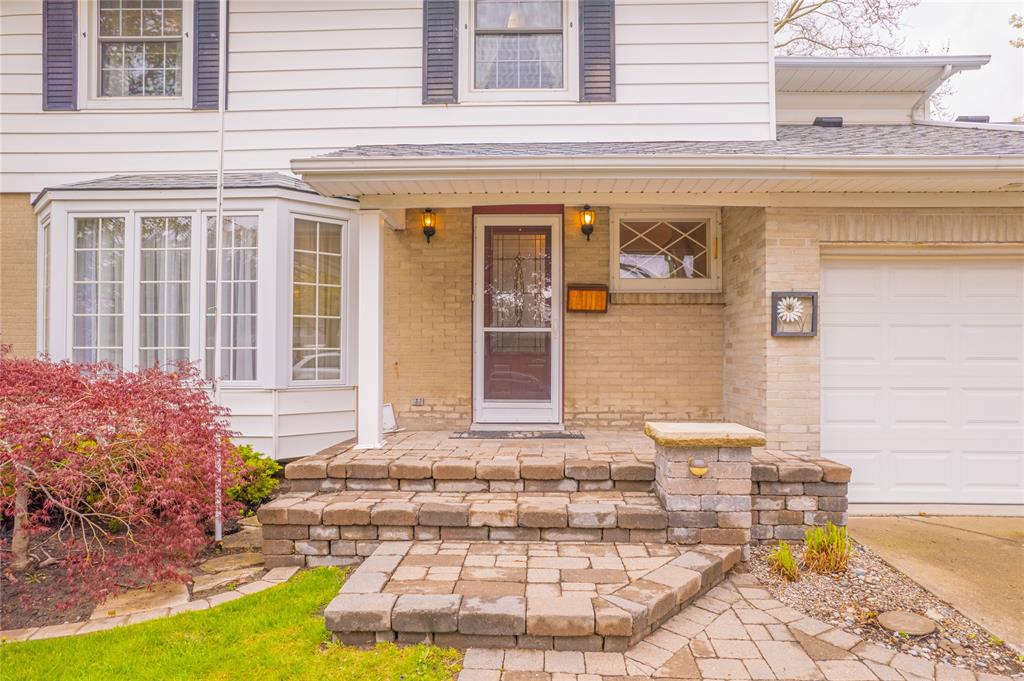 990 ELLWOOD Avenue, Sarnia, Ontario, Canada