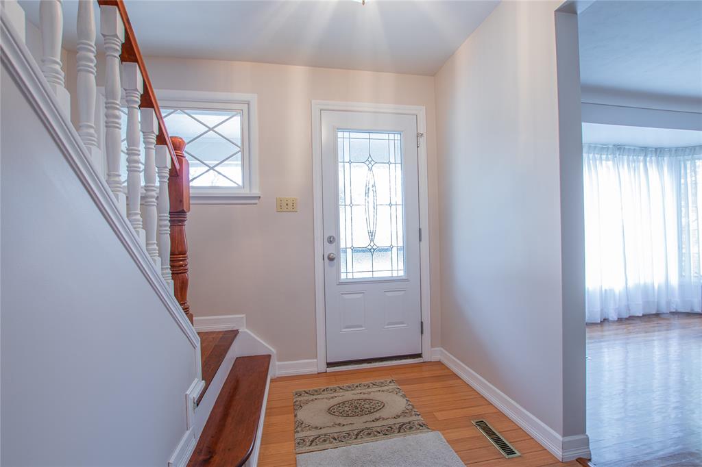 990 ELLWOOD Avenue, Sarnia, Ontario, Canada
