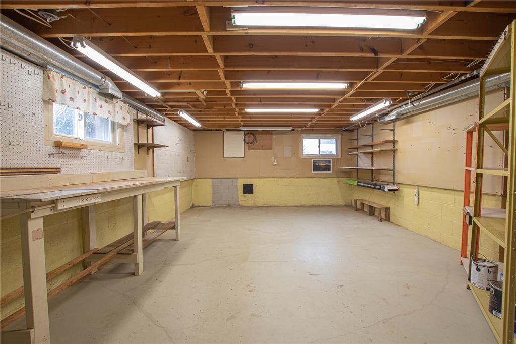 990 ELLWOOD Avenue, Sarnia, Ontario, Canada