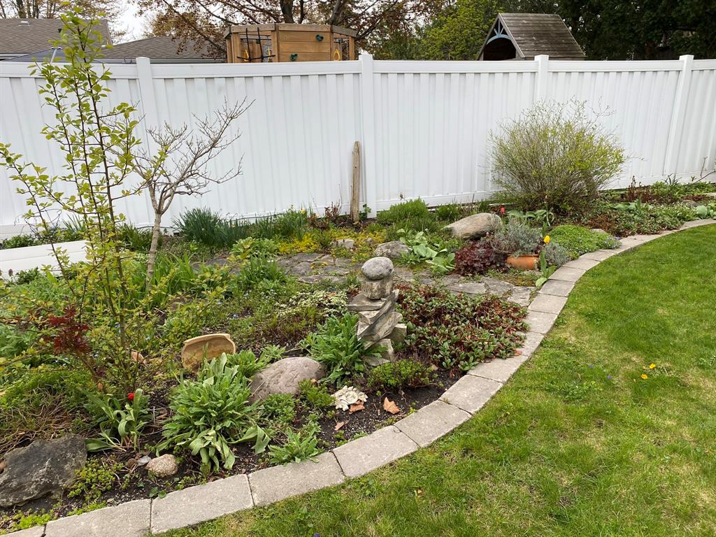 990 ELLWOOD Avenue, Sarnia, Ontario, Canada