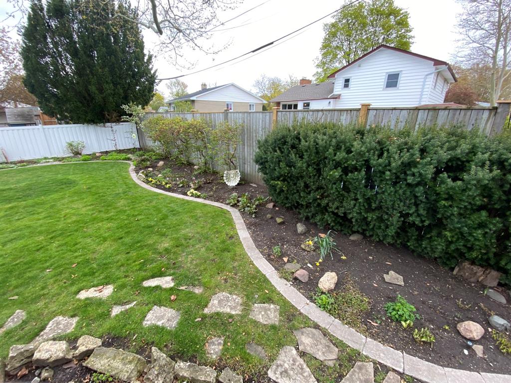 990 ELLWOOD Avenue, Sarnia, Ontario, Canada