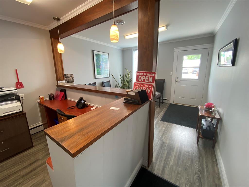 4112 PETROLIA Line Unit# B, Petrolia, Ontario, Canada
