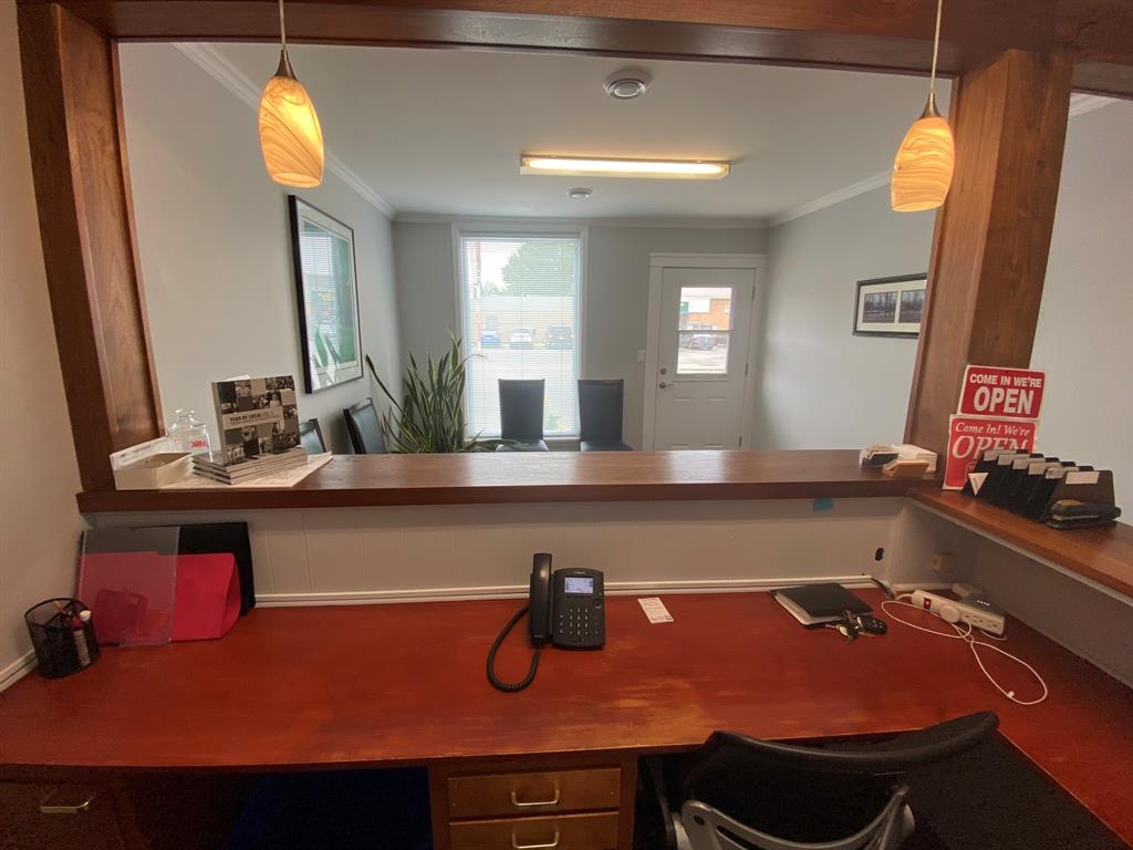 4112 PETROLIA Line Unit# B, Petrolia, Ontario, Canada