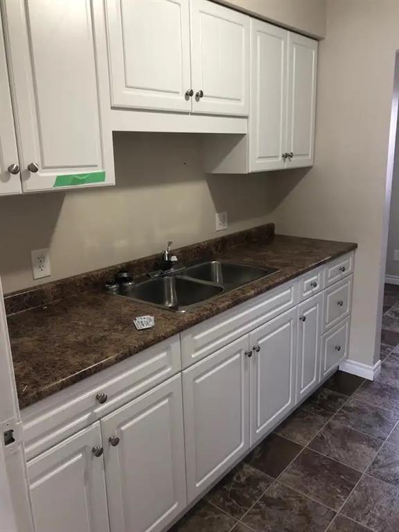 301 EDGEWOOD Street Unit# 11, Sarnia, Ontario, Canada