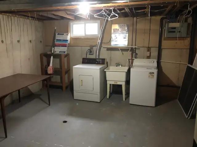 301 EDGEWOOD Street Unit# 11, Sarnia, Ontario, Canada