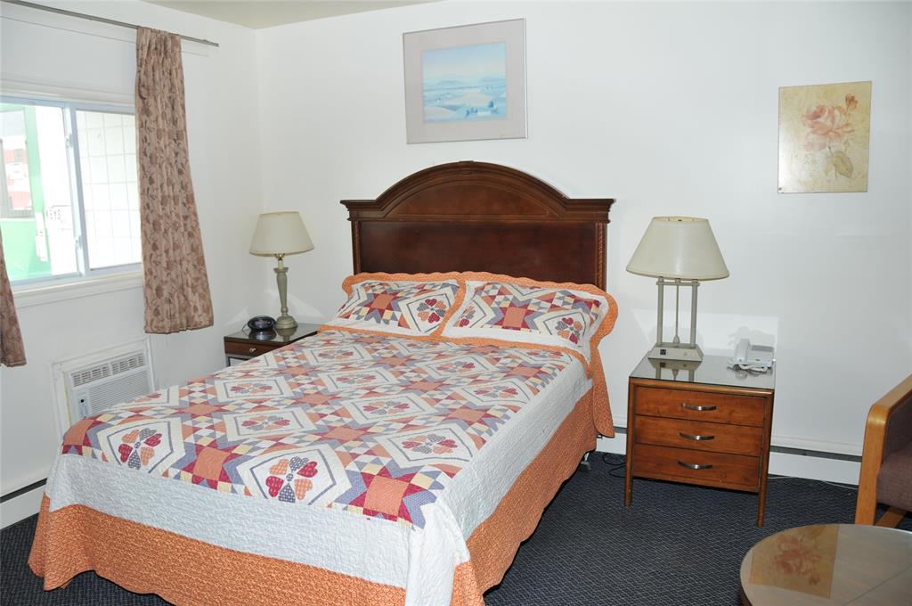 1701 LONDON Line, Sarnia, Ontario, Canada photo 9