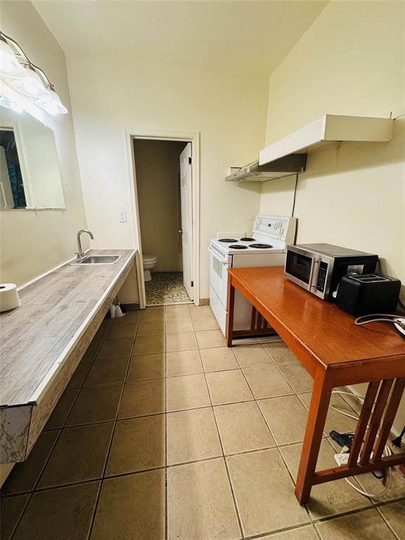 1701 LONDON Line, Sarnia, Ontario, Canada photo 33