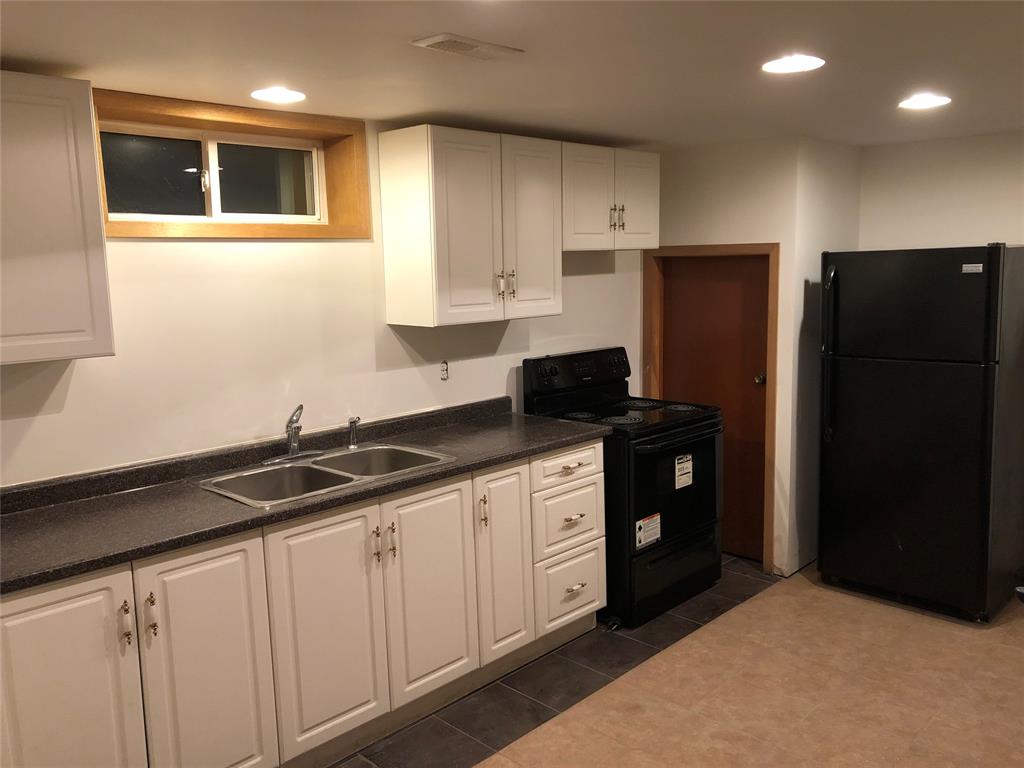 1168 OVERLEA Court Unit# LOWER, Sarnia, Ontario, Canada photo 2