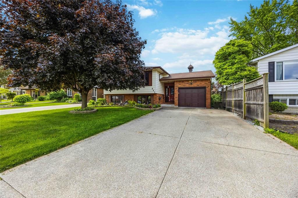841 PRESTWICK Crescent, Sarnia, Ontario, Canada photo 2