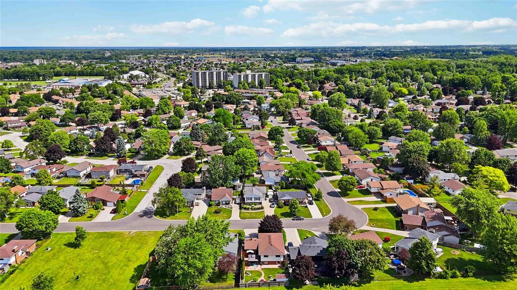 841 PRESTWICK Crescent, Sarnia, Ontario, Canada photo 38