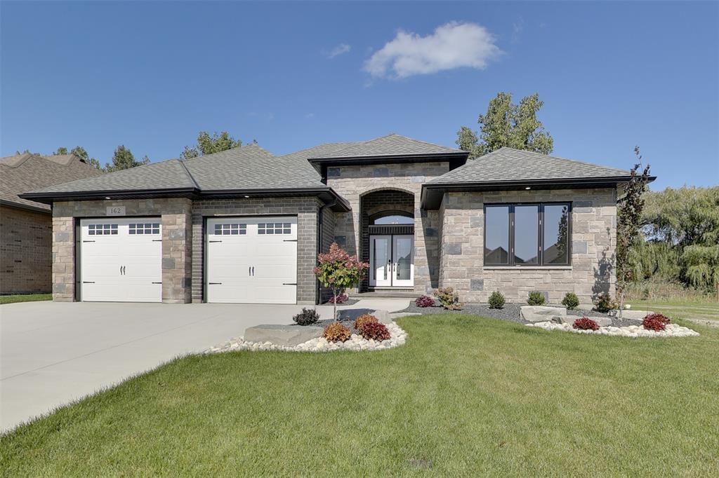 162 SANDPIPER Drive, Sarnia Ontario, Canada