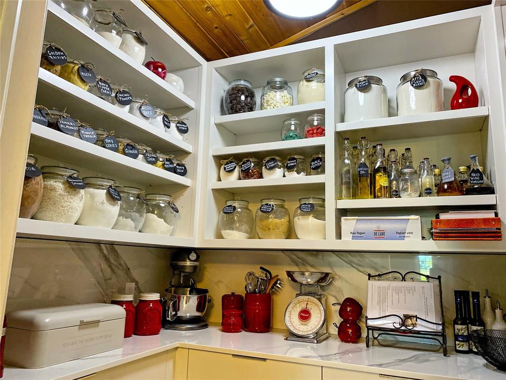 5366 FISHER Line, Plympton-Wyoming, Ontario, Canada