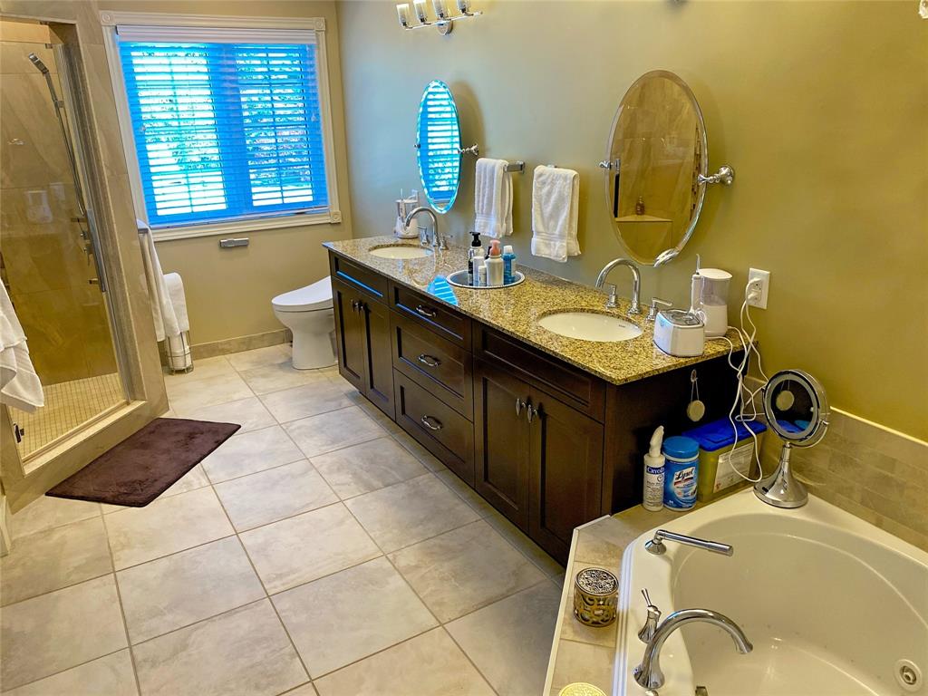 5366 FISHER Line, Plympton-Wyoming, Ontario, Canada