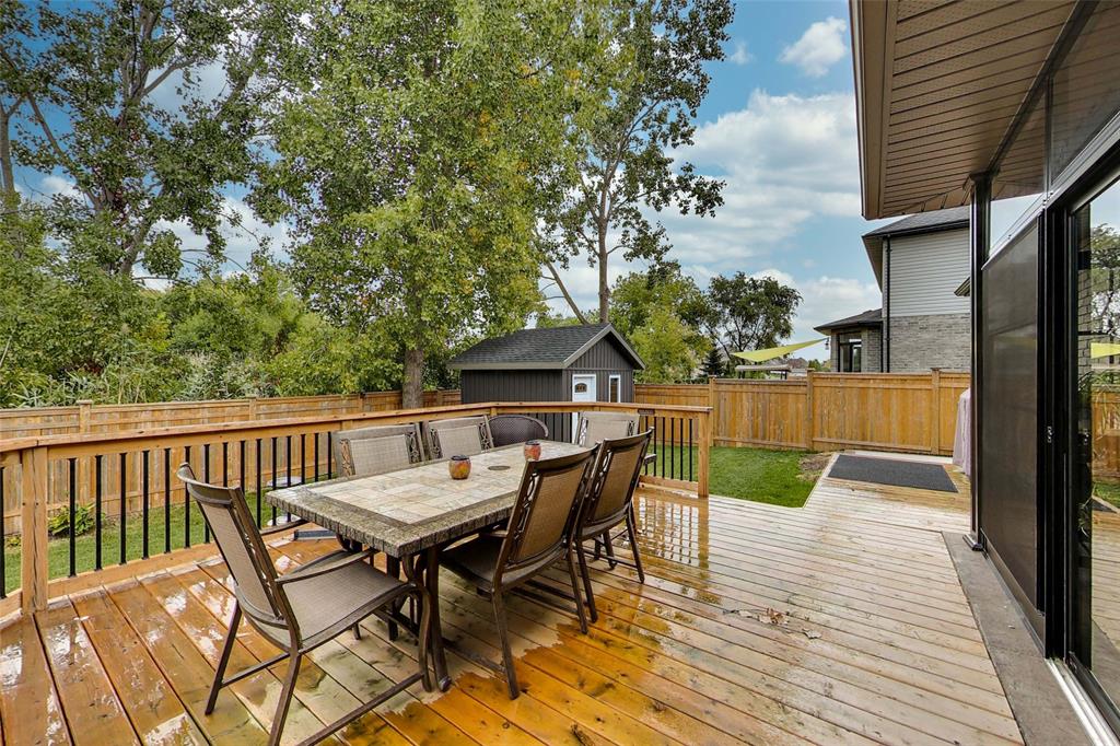 154 SANDPIPER Drive, Sarnia Ontario, Canada