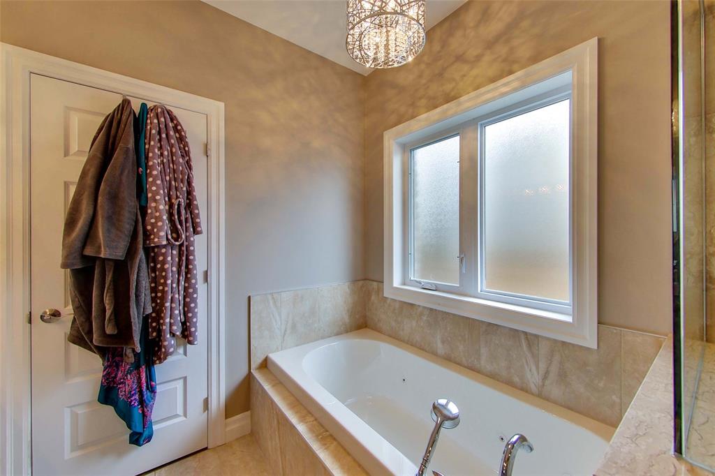154 SANDPIPER Drive, Sarnia Ontario, Canada