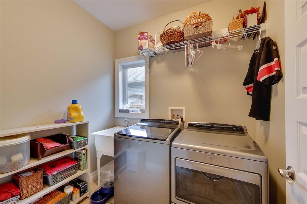 154 SANDPIPER Drive, Sarnia Ontario, Canada