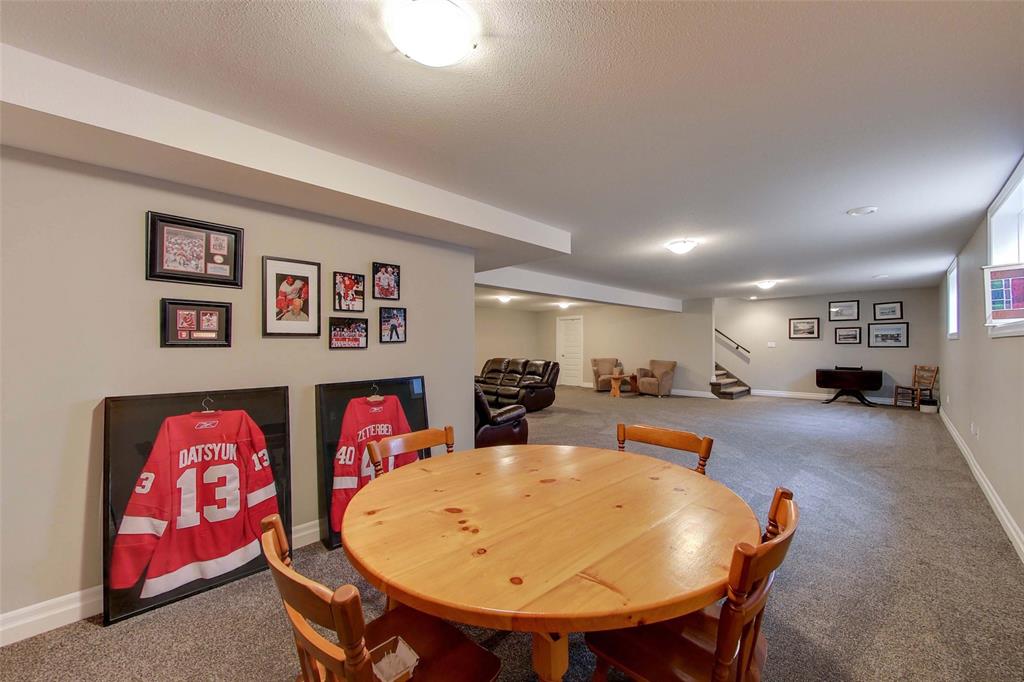 154 SANDPIPER Drive, Sarnia Ontario, Canada