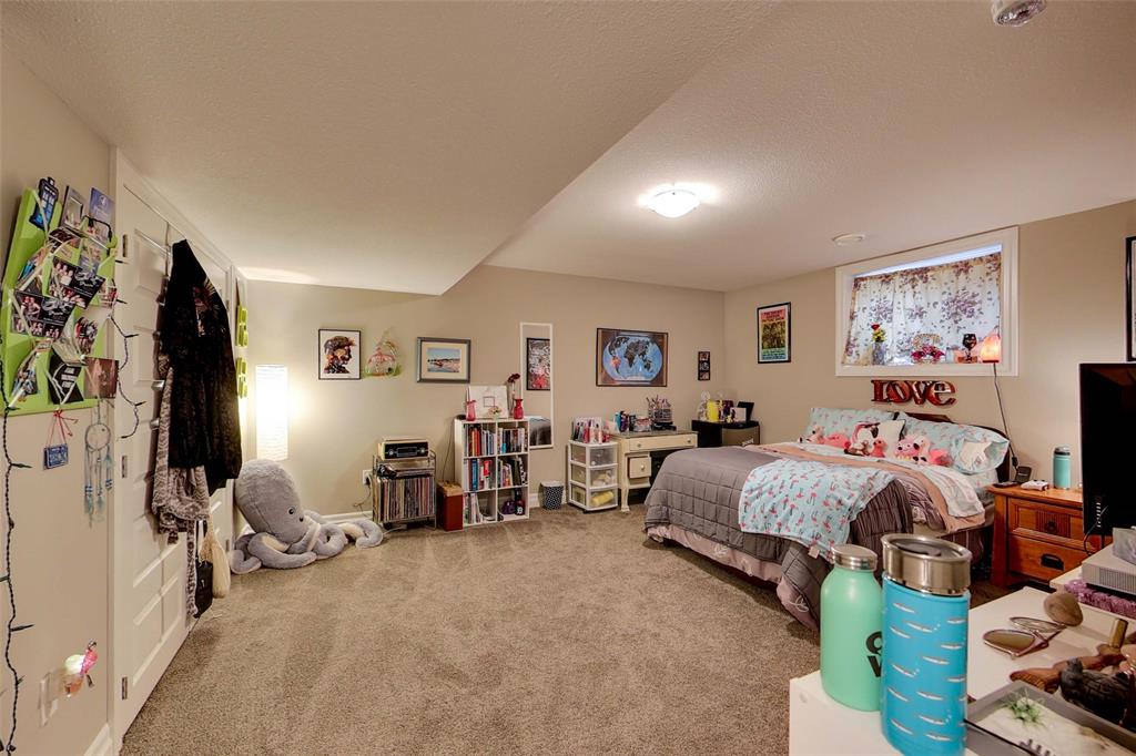 154 SANDPIPER Drive, Sarnia Ontario, Canada