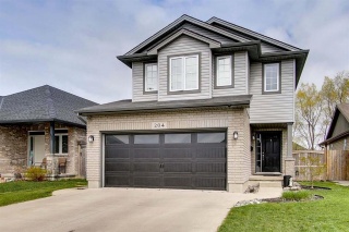 204 MEADOWLARK Lane, Sarnia Ontario, Canada