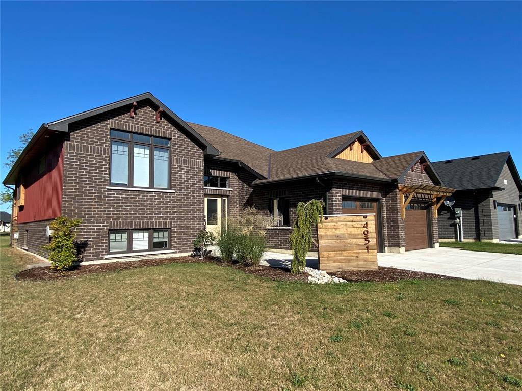 4051 ENGLEHART Drive, Petrolia, Ontario, Canada