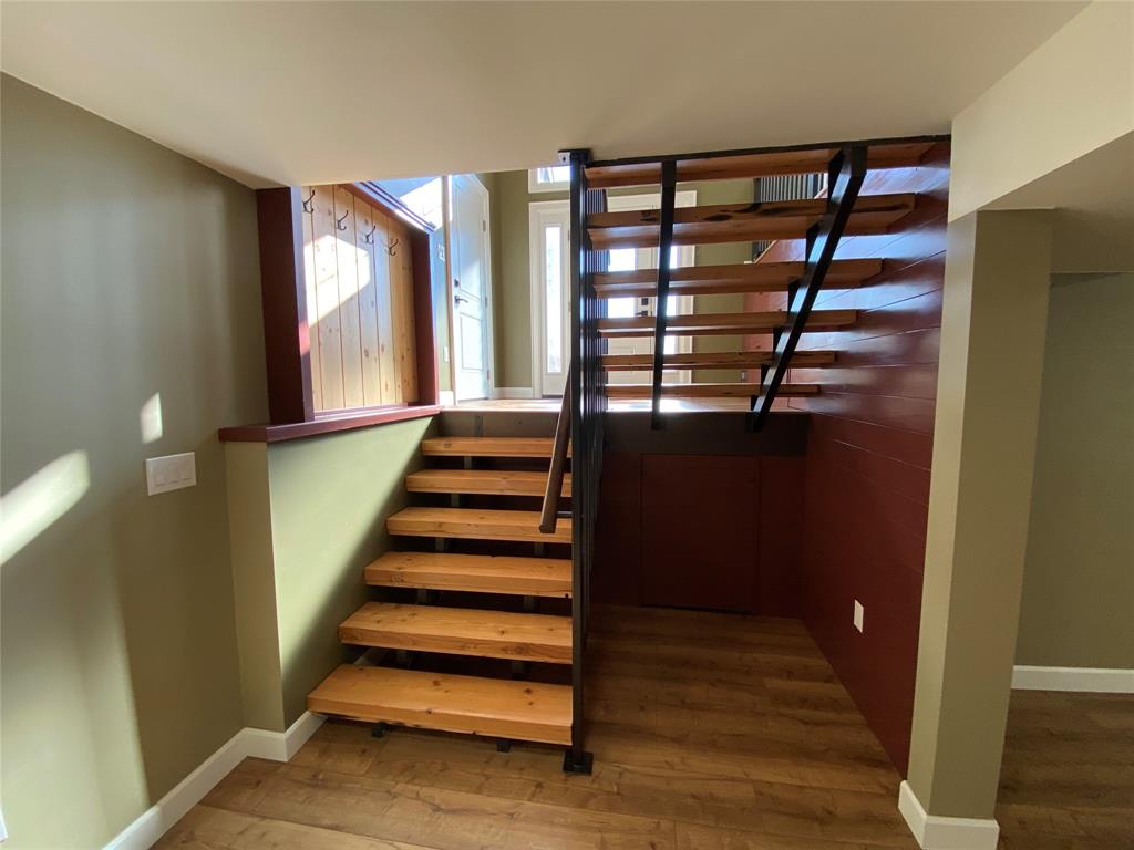 4051 ENGLEHART Drive, Petrolia, Ontario, Canada