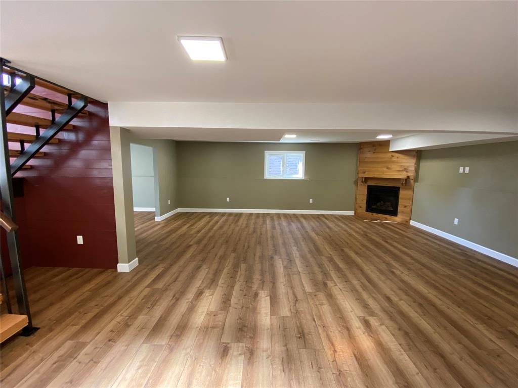 4051 ENGLEHART Drive, Petrolia, Ontario, Canada