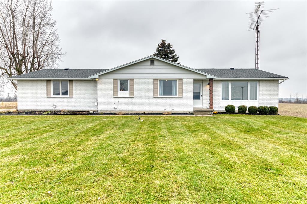 4031 LONDON Line, Plympton-Wyoming Ontario, Canada