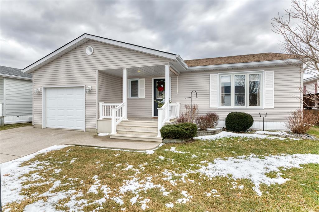 5700 BLACKWELL Sideroad Unit# 332, Sarnia Ontario, Canada