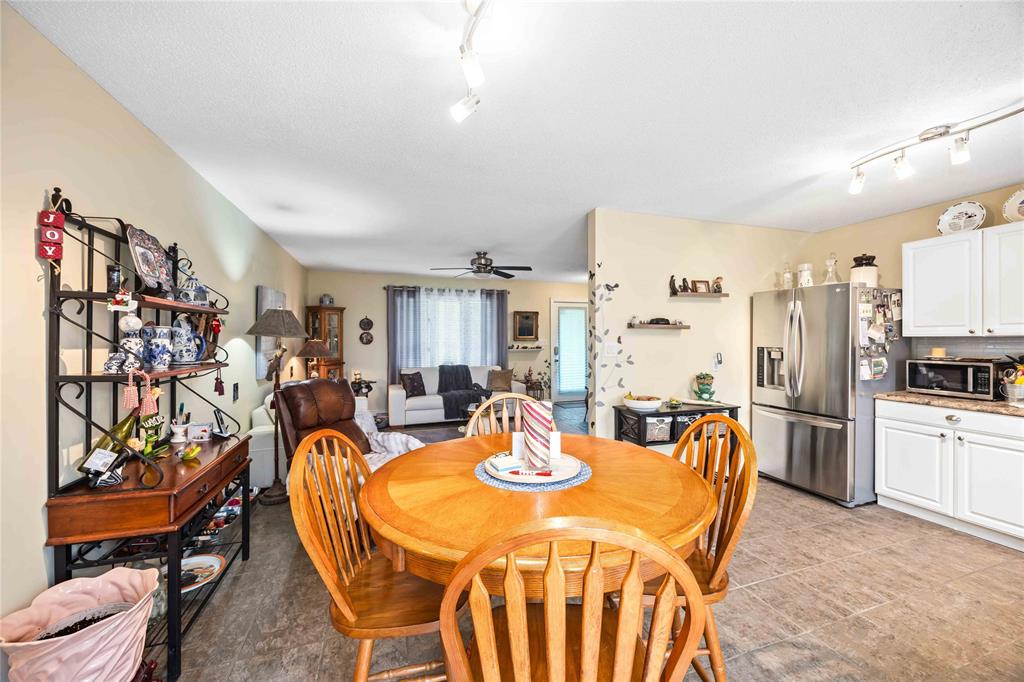 4786 Aniline Street, Oil Springs, Ontario, Canada
